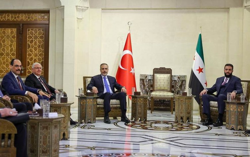Bakan Fidan, Güler ve MİT Başkanı Kalın, Suriye Cumhurbaşkanı Şara ile görüştü