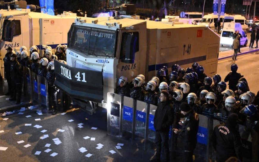 Ankara ve İzmir'de gösteri ve eylem yasağı uzatıldı
