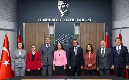 DEM Parti Eş Genel Başkanları CHP Genel Başkanı ile görüştü