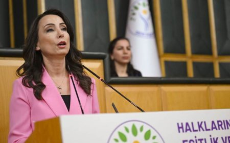 Tülay Hatimoğulları: Ertelenen adımlar için engel kalmadı