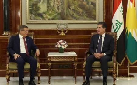 Başkan Neçirvan Barzani, Ahmet Davutoğlu’nu kabul etti