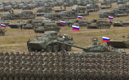 İngiltere medyası: Rusya, Ukrayna sınırına 50 bin asker topladı