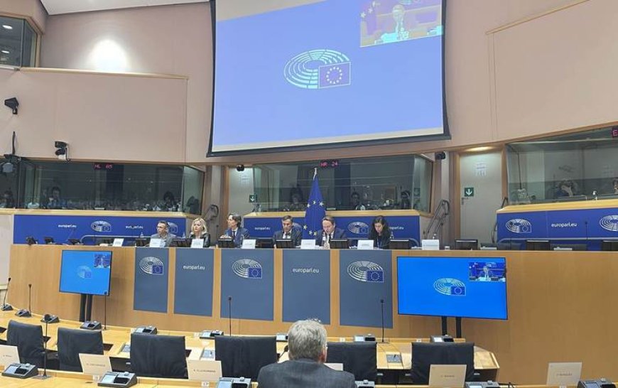 AP raporunda 'Bahçeli ve Öcalan'ın Kürt sorununun çözümündeki rolüne övgü