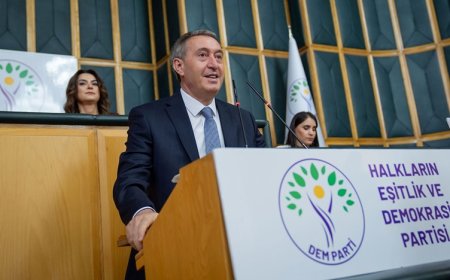 Bakırhan: Türkiye Kürt sorununun demokratik çözümünü sağlayarak bu fırtınalarda korunabilir