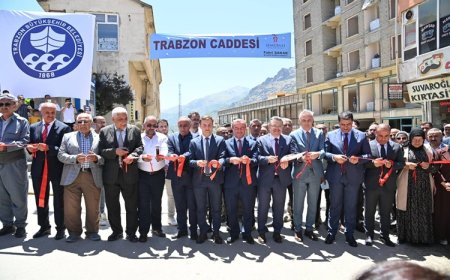 Şemdinli ile Trabzon kardeş oldu: İlçede 'Trabzon Caddesi' açıldı