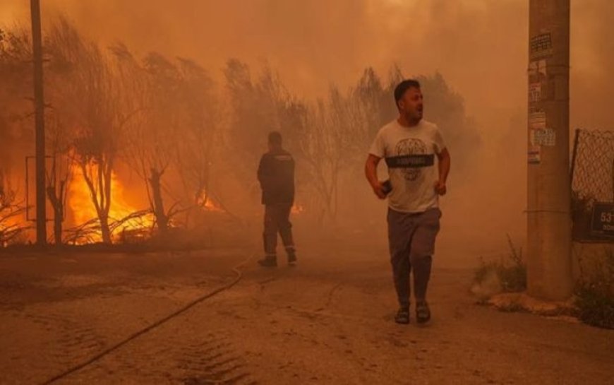 İzmir, Antalya ve Manisa’da orman yangınları sürüyor