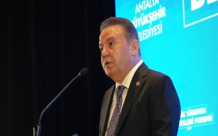 Antalya Büyükşehir Belediye Başkanı Muhittin Böcek tutuklandı