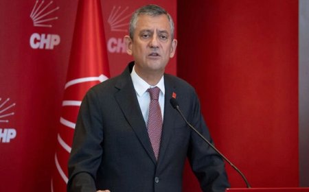PKK'nin silahları yakmasına ilişkin CHP Genel Başkanı Özel'den açıklama