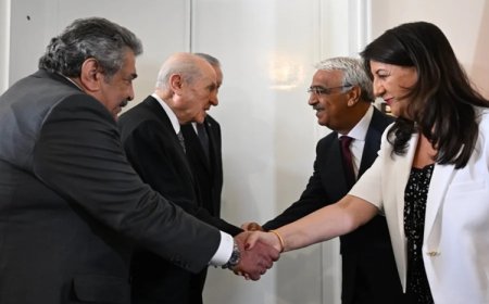 Bahçeli ile görüşen İmralı Heyeti: Pozitif görüşlerini bir kez daha dinledik