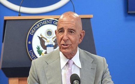 ABD'nin Suriye Özel Temsilcisi Barrack'tan Suriye'deki taraflara silah bırakma çağrısı