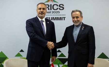 Bakan Fidan, İranlı mevkidaşı Erakçi ile telefonda görüştü