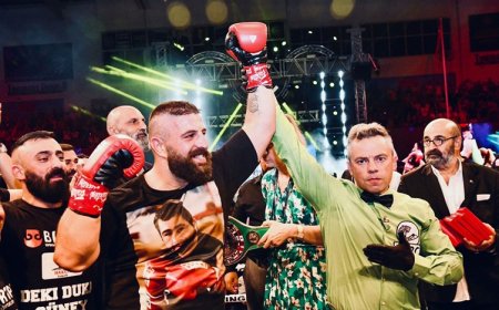 Dersimli boksör Umut Camkıran, rakibini memleketinde nakavtla yendi