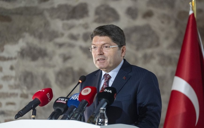 Bakan Tunç’tan CHP'li belediyelere yönelik operasyonlar hakkında açıklama