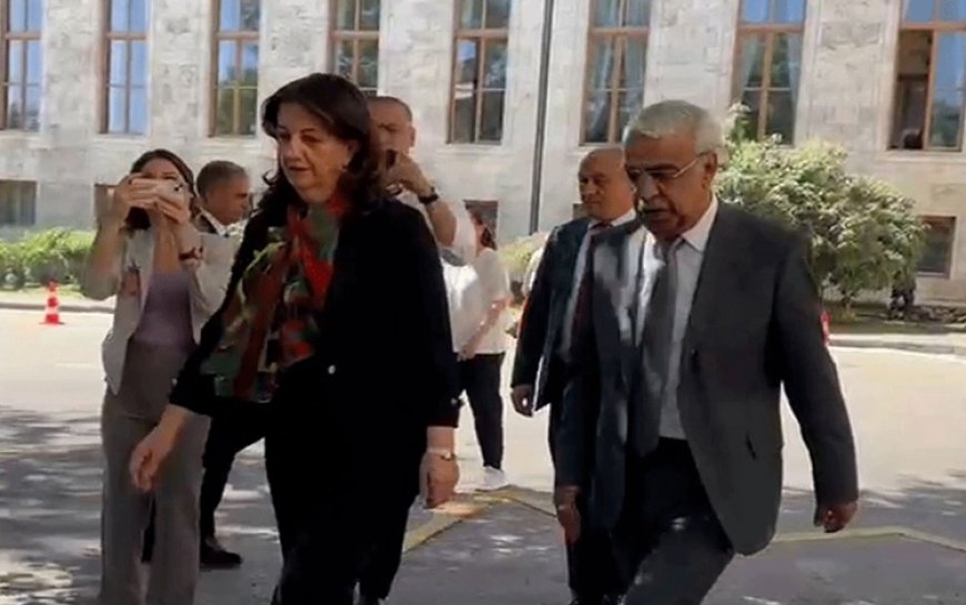 DEM Parti heyeti, Abdullah Öcalan ile görüşmek için İmralı’ya gitti