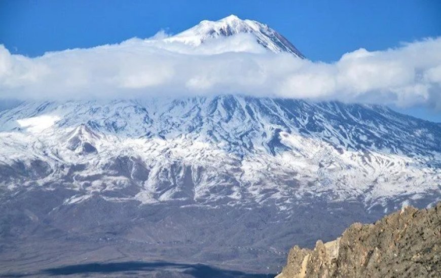 Ağrı Dağı’ndaki takke buzulu eriyor; 37 yılda yüzde 41 küçüldü