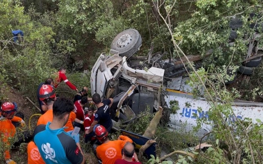 Bursa’da yangına giden tanker uçuruma yuvarlandı: 3 kişi hayatını kaybetti