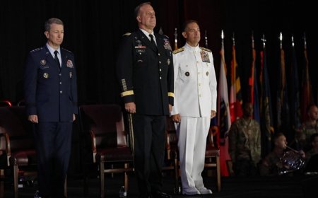 CENTCOM'da Komuta Değişimi: Michael Kurilla görevini Brad Cooper’a devretti