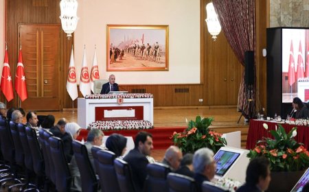 Komisyonda CHP ile AKP arasında gerginlik