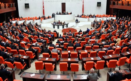 Karadoğan: Türkiye, Öcalan vasıtasıyla Suriye’de Kürtlerin statü sahibi olmaması için bastırıyor.