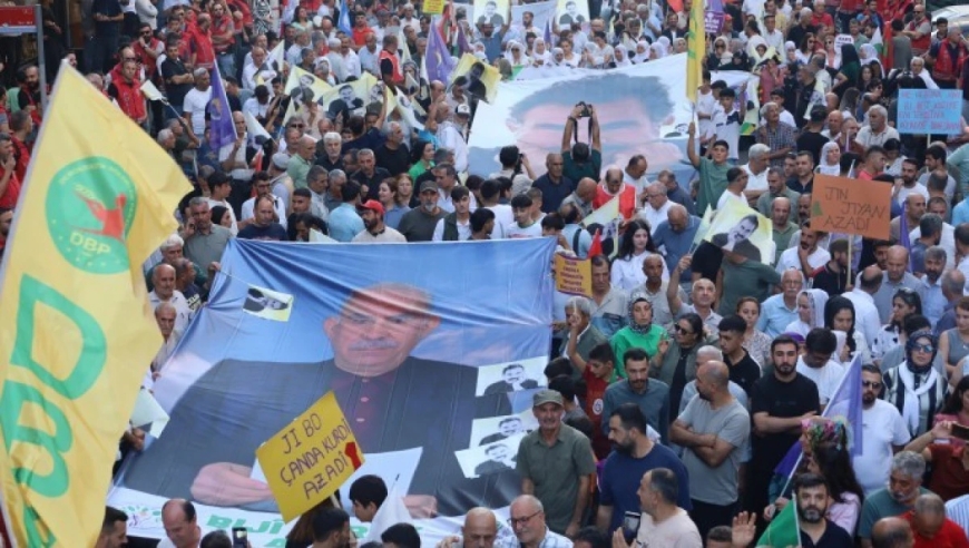“Öcalan’a özgürlük” yürüyüşü sonrası 8 genç gözaltına alındı