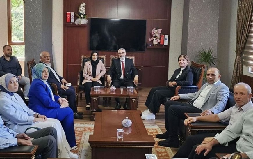 AK Partili vekilden DEM Partili belediyeye dikkat çekici ziyaret