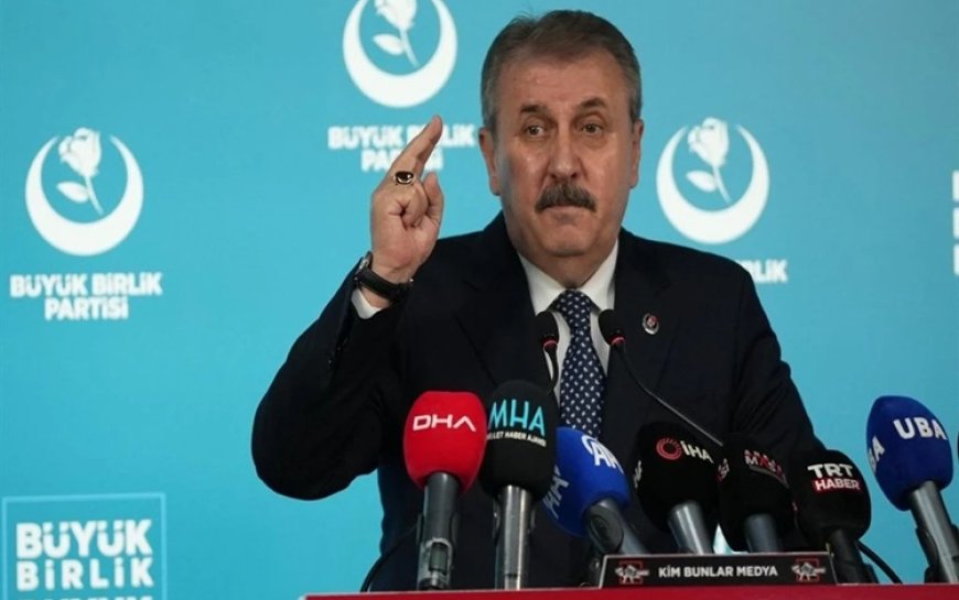 Meclis’te ‘Biji Serok Apo’ sloganı | Destici: ‘devlete meydan okumadır’