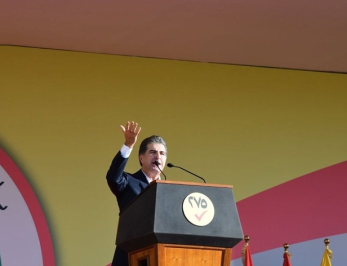 Neçirvan Barzani'den birlik mesajı: 'Yeşil-sarı yok, tek renk Kürdistan'
