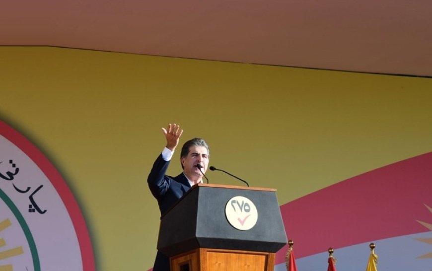 Neçirvan Barzani'den birlik mesajı: 'Yeşil-sarı yok, tek renk Kürdistan'