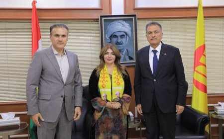 Duhok'ta KYB’ye şok: Liste başı adayı KDP'ye katıldı