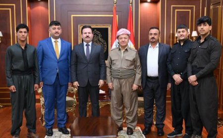 Mesud Barzani: Kimse Kürdistan bayrağının göndere çekilmesini engelleyemez