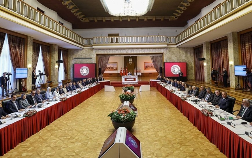 AK Parti: İmralı görüşmesi komisyonda paylaşılacak