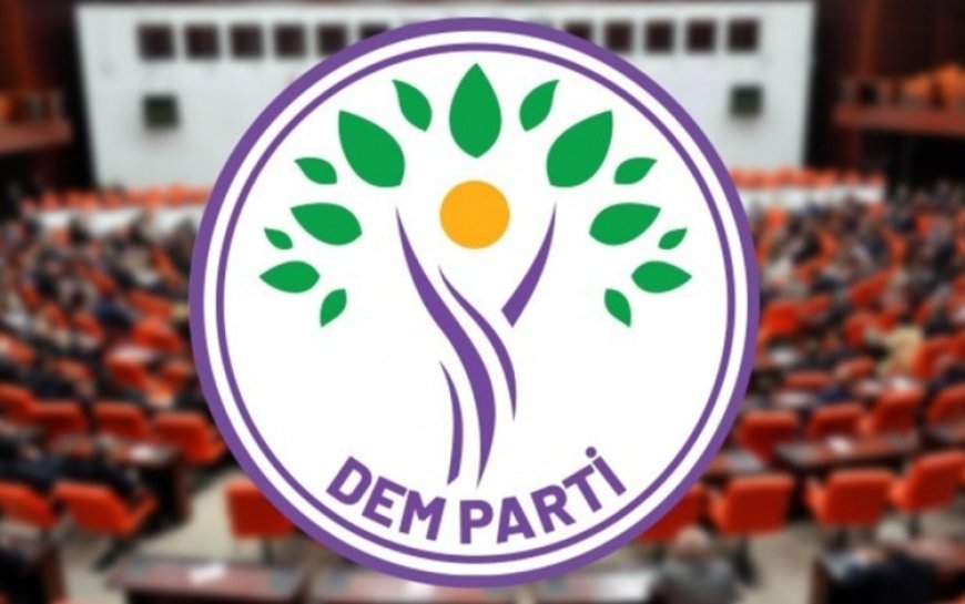 DEM Parti milletvekilleri Meclis'te basın toplantısı düzenledi