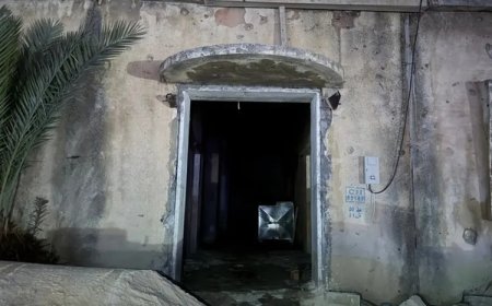 İdlib’de eski güvenlik merkezinde toplu mezar bulundu