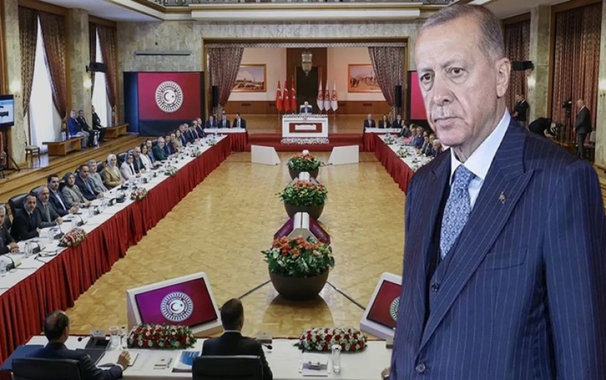 AK Parti'nin hazırladığı komisyon raporu Erdoğan'a sunuldu