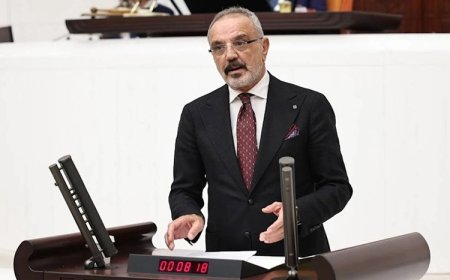 Sırrı Sakık: 'Kürtlerin biriyle savaşıp arada sırada barış yapamazsınız'