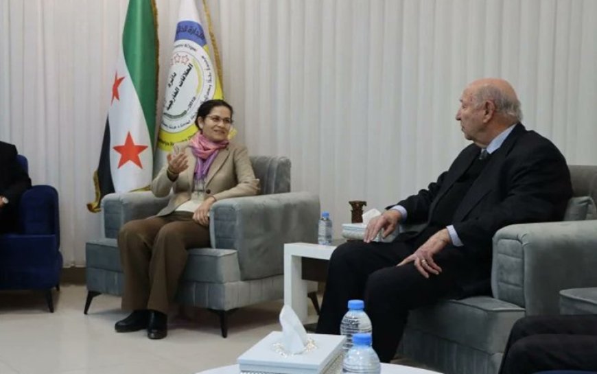 KYB'li siyasetçi Şeyhmus, İlham Ahmed'le bir araya geldi