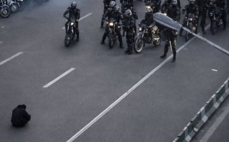 Mossad'dan İranlı protestoculara mesaj: 'Sizinleyiz'