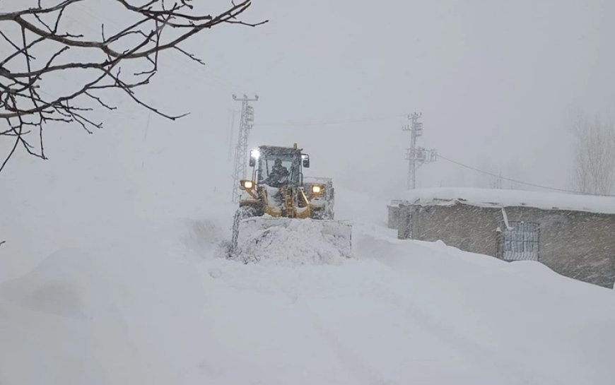 Van, Hakkari, Bitlis ve Muş'ta 1707 yerleşim yerine ulaşım sağlanamıyor