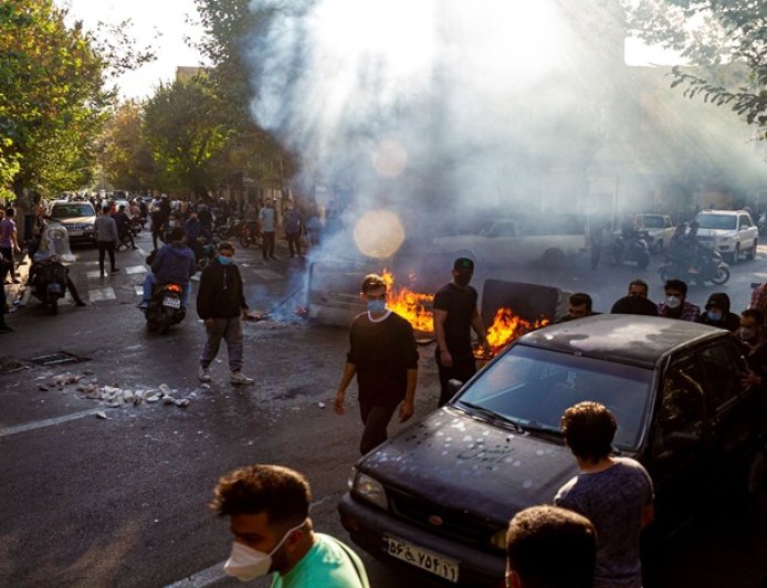 İran'da protestolar şiddetleniyor, can kaybı 7'ye yükseldi