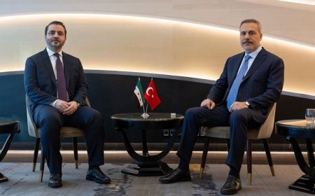 Hakan Fidan, Paris'te Suriyeli mevkidaşı Şeybani ile görüştü