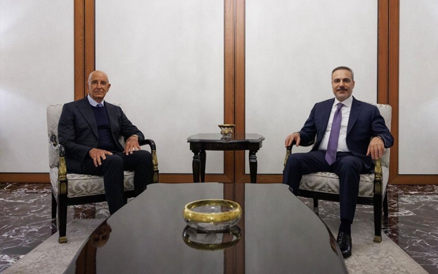 Hakan Fidan, ABD Büyükelçisi Barrack ile Görüştü