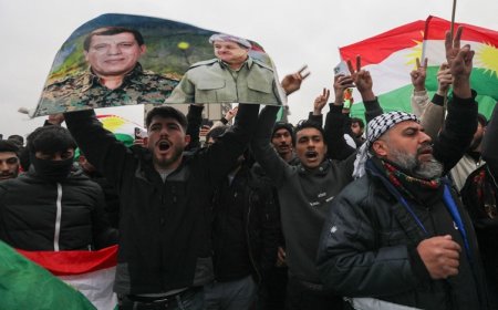 Kürdistan Bölgesi'nde Rojava'ya destek gösterileri