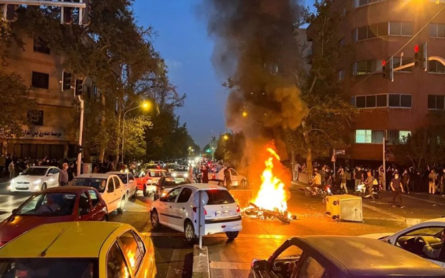 İran’da protesto bilançosu ağırlaşıyor: Resmi verilere göre 3 bini aşkın ölü, binlerce gözaltı
