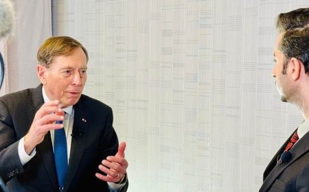 Eski CIA Direktörü: Suriye hükümeti Kürtlere yönelik saldırılardan sorumludur