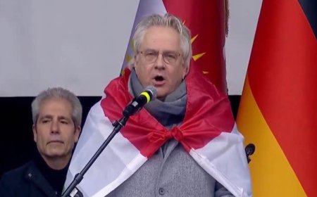 Köln Belediye Başkanı: Rojava için bağımsızlık çağrısı yaptı