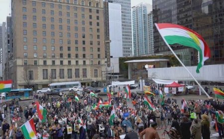 Kürt protestocular bu kez Kanada’da ‘Rojava’ dedi