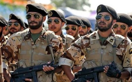 ABD ve İsrail, Rojhılat'taki Devrim ve Sınır Muhafızları karargahlarını vurdu