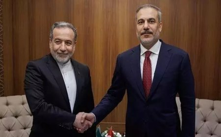 Türkiye'den İran'a füze tepkisi: Hakan Fidan, Arakçi'yi aradı