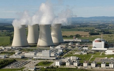 İran basını: İsfahan'daki radyasyon tesisi vuruldu