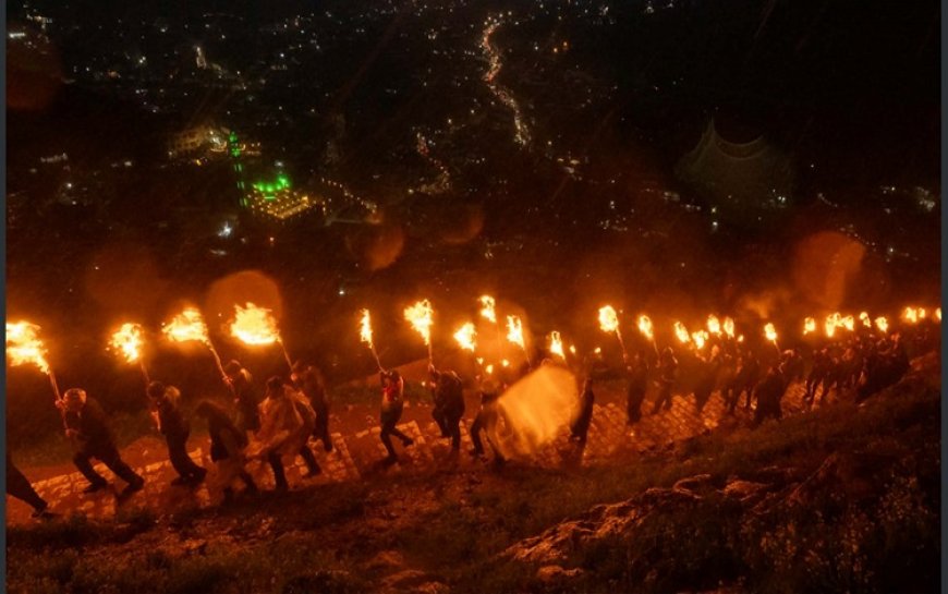 Binlerce kişi Akre'ye akın etti: İptal kararına rağmen dev meşale yakılıyor